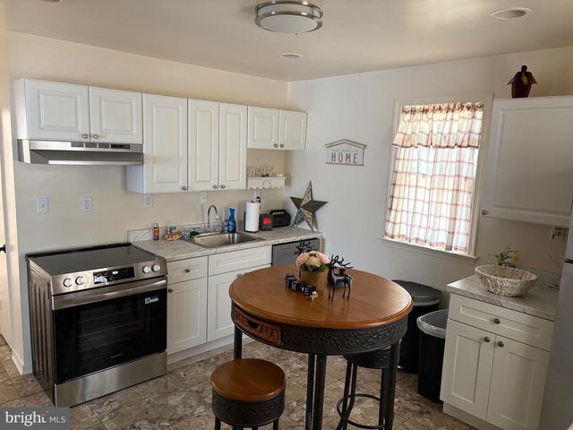 1026 W BROWNING RD, Bellmawr, NJ 08031