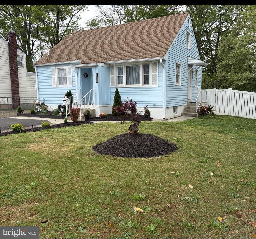1026 W BROWNING RD, Bellmawr, NJ 08031