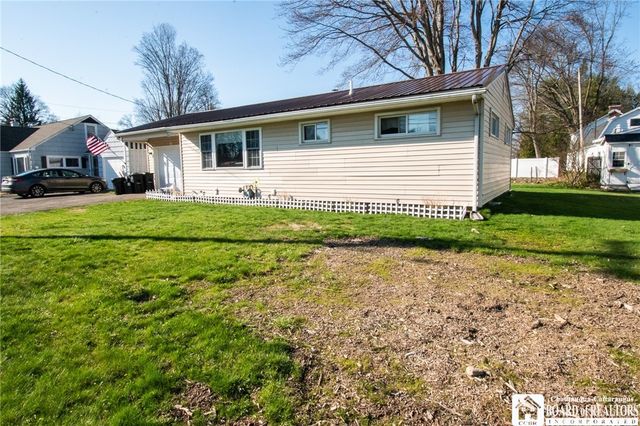 93 East Summit Avenue, Busti, NY 14750