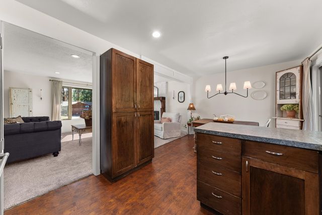 806 W Teal Ave, Spokane, WA 99218