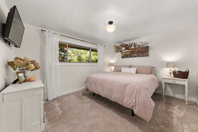 806 W Teal Ave, Spokane, WA 99218