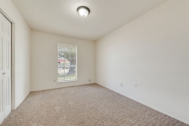 102 Silver Creek Drive, Duncanville, TX 75137