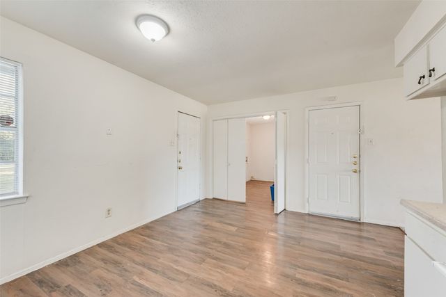 102 Silver Creek Drive, Duncanville, TX 75137