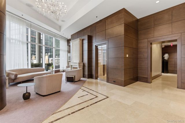 5 Renaissance Square 16D, White Plains, NY 10601