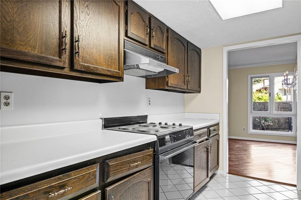 Image 18 of property listing at 3241 Clairmont North NE, Brookhaven, GA 30329