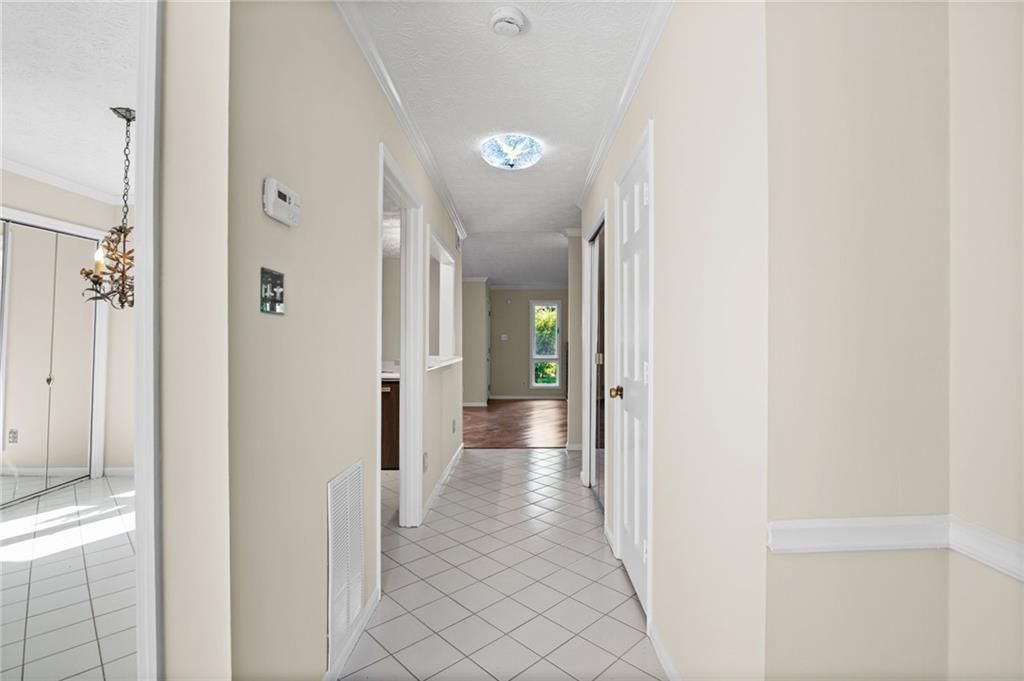 Image 3 of property listing at 3241 Clairmont North NE, Brookhaven, GA 30329