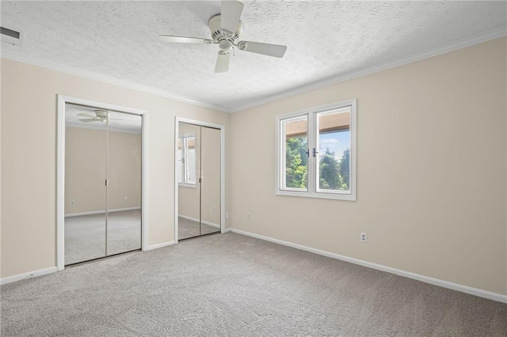 Image 30 of property listing at 3241 Clairmont North NE, Brookhaven, GA 30329