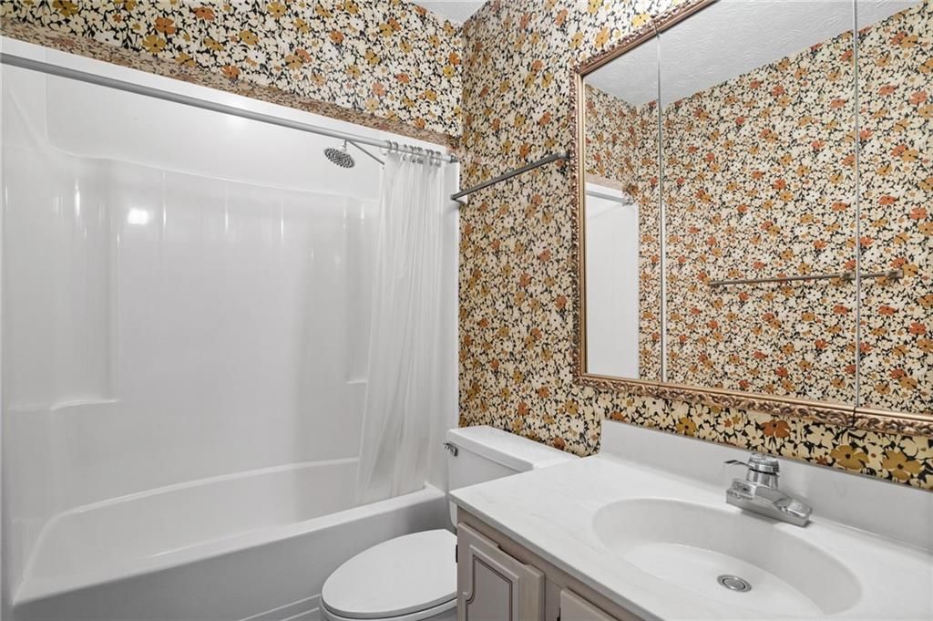 Image 31 of property listing at 3241 Clairmont North NE, Brookhaven, GA 30329