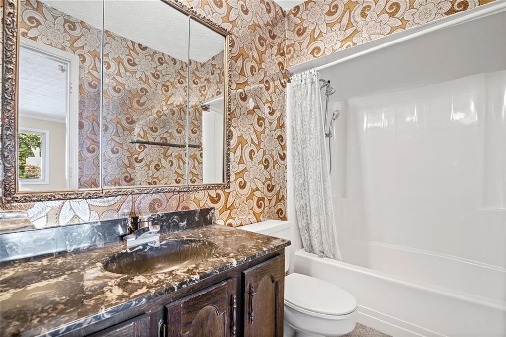 Image 36 of property listing at 3241 Clairmont North NE, Brookhaven, GA 30329