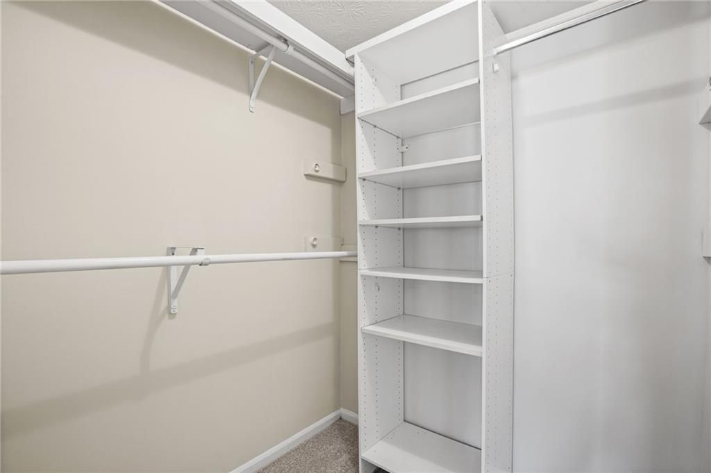 Image 37 of property listing at 3241 Clairmont North NE, Brookhaven, GA 30329