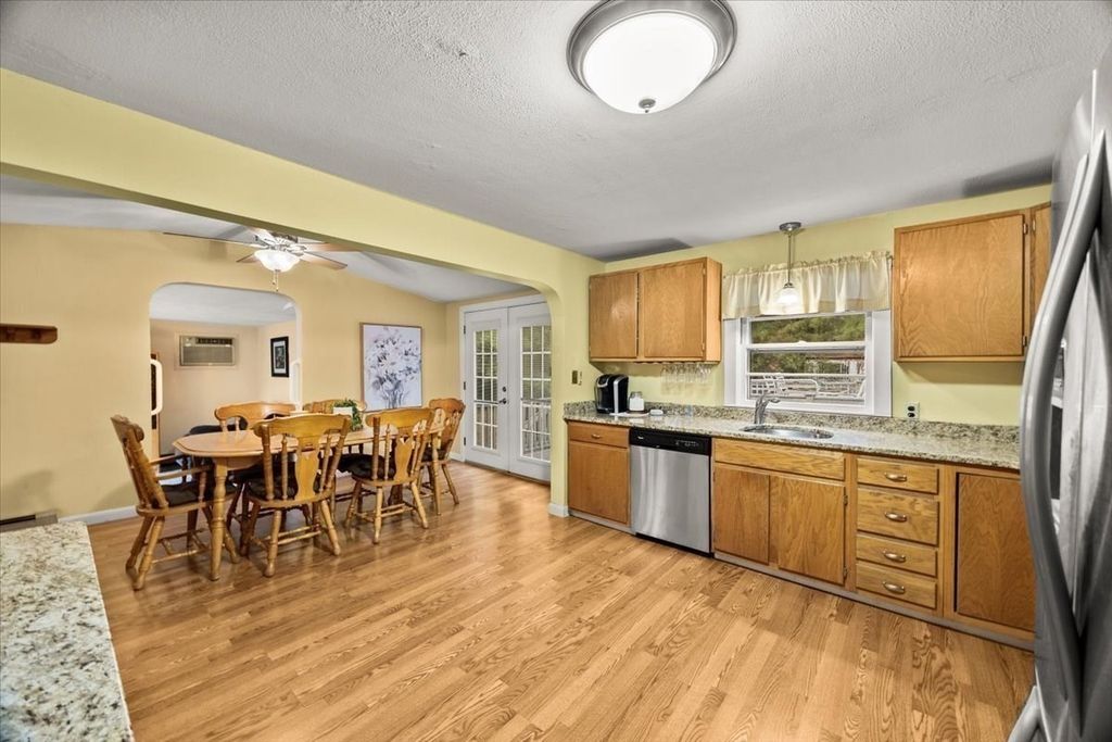 330 North Street, Randolph, MA 02368
