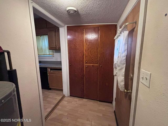 2735 Fremont Street, Toledo, OH 43605