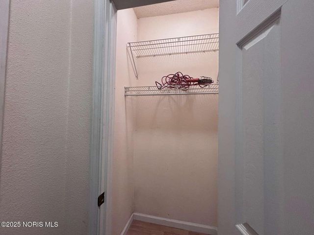 2735 Fremont Street, Toledo, OH 43605