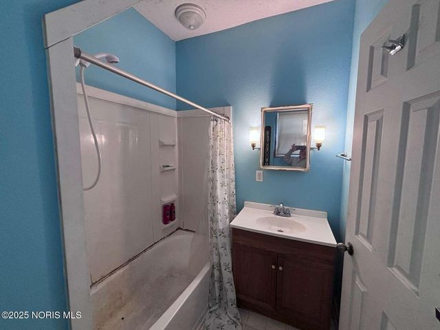 2735 Fremont Street, Toledo, OH 43605