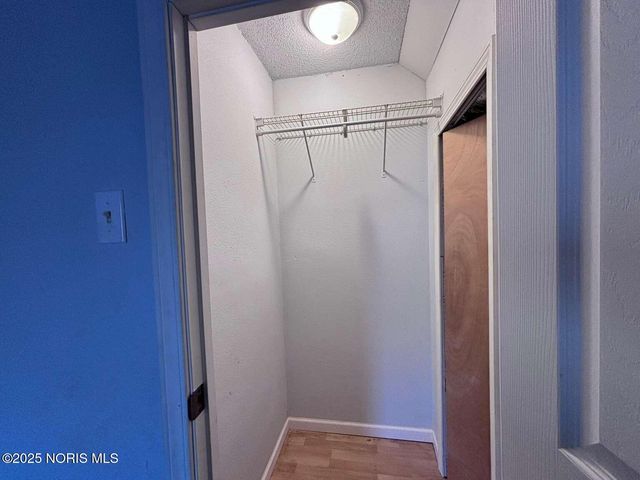 2735 Fremont Street, Toledo, OH 43605