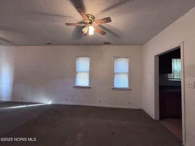 2735 Fremont Street, Toledo, OH 43605