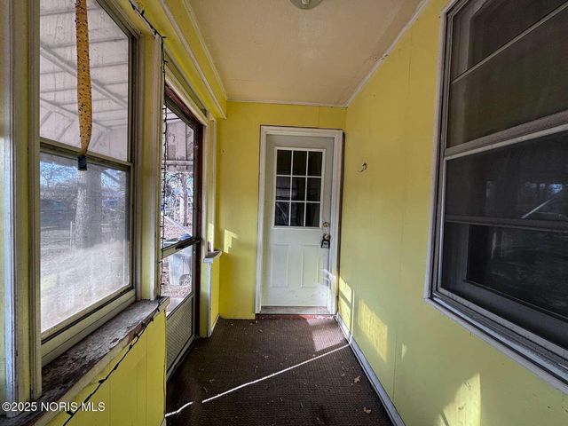 2735 Fremont Street, Toledo, OH 43605