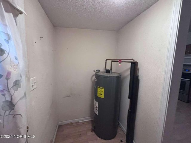 2735 Fremont Street, Toledo, OH 43605