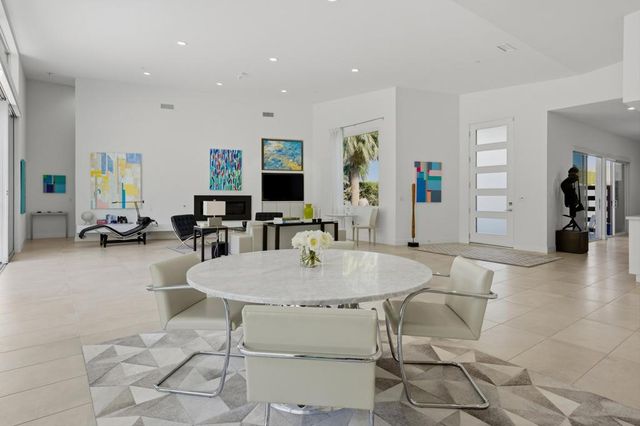 551 Polaris Court, Palm Springs, CA 92264