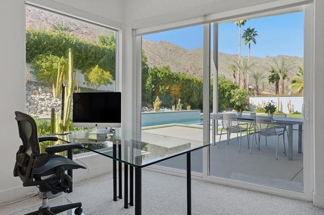 551 Polaris Court, Palm Springs, CA 92264