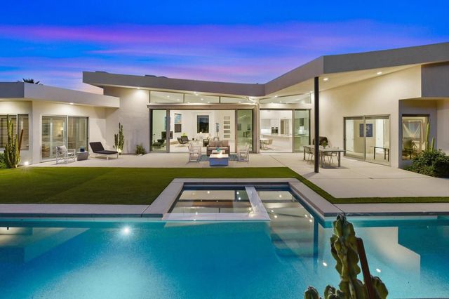 551 Polaris Court, Palm Springs, CA 92264