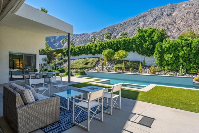 551 Polaris Court, Palm Springs, CA 92264