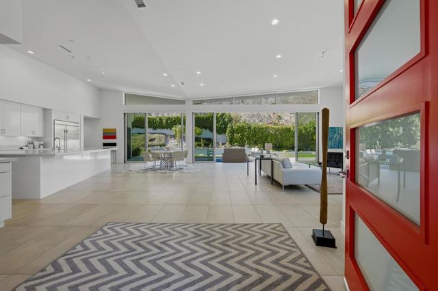 551 Polaris Court, Palm Springs, CA 92264