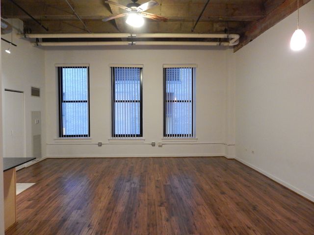 20 N State Street 406, Chicago, IL 60602