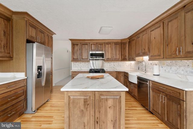 13220 SILLAMON RD, Goldvein, VA 22720