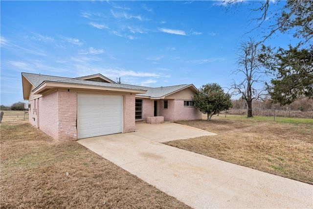 21205 Evans Lane, Washington, TX 77880