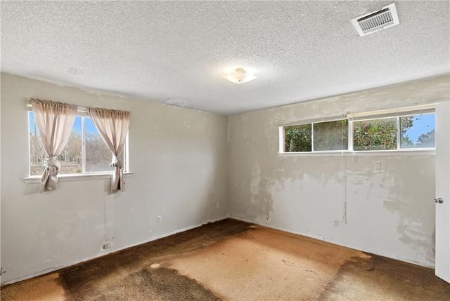 21205 Evans Lane, Washington, TX 77880