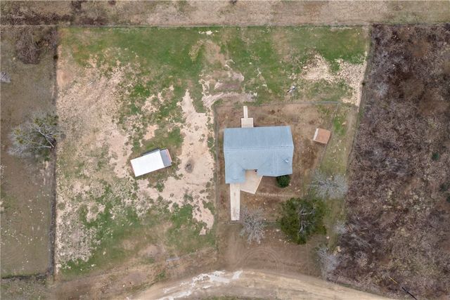 21205 Evans Lane, Washington, TX 77880