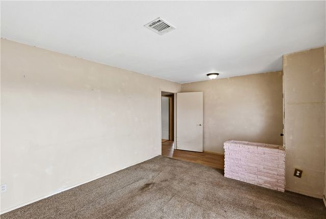 21205 Evans Lane, Washington, TX 77880