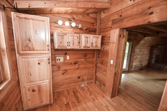 12155 Red Lick Road, Irvine, KY 40336