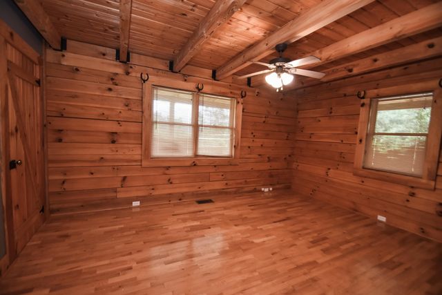 12155 Red Lick Road, Irvine, KY 40336