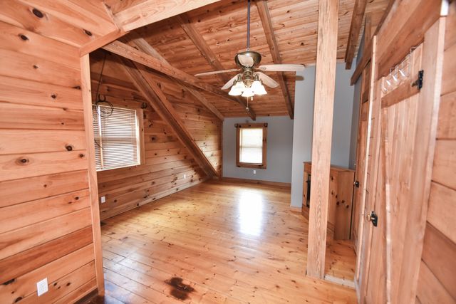 12155 Red Lick Road, Irvine, KY 40336