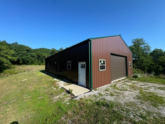 12155 Red Lick Road, Irvine, KY 40336