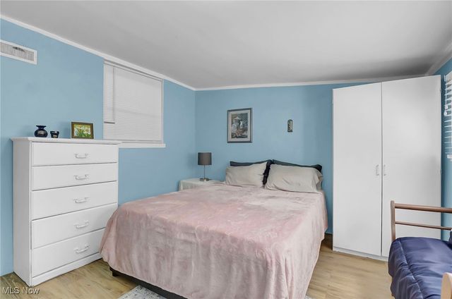 25255 Maple Ridge Road, North Olmsted, OH 44070