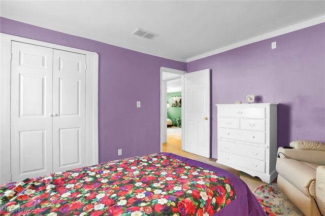 25255 Maple Ridge Road, North Olmsted, OH 44070