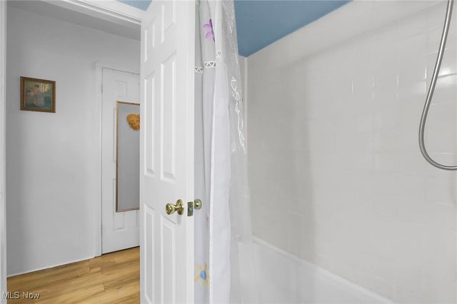 25255 Maple Ridge Road, North Olmsted, OH 44070