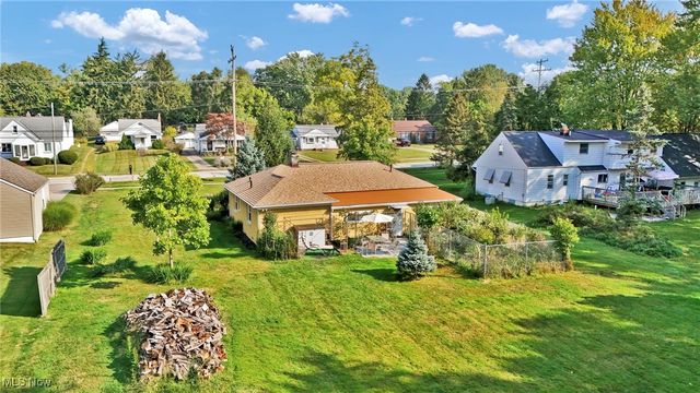 25255 Maple Ridge Road, North Olmsted, OH 44070