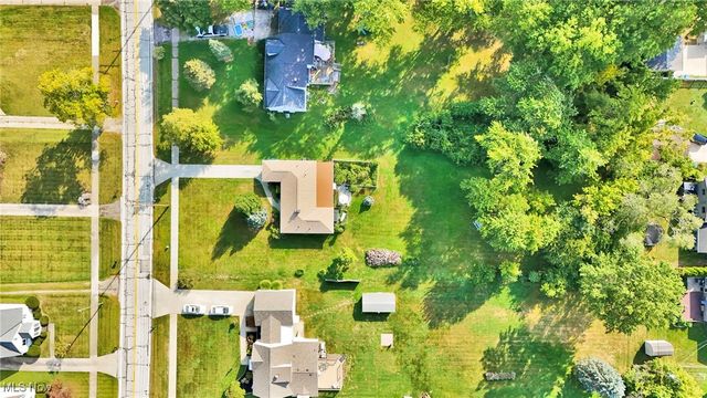 25255 Maple Ridge Road, North Olmsted, OH 44070