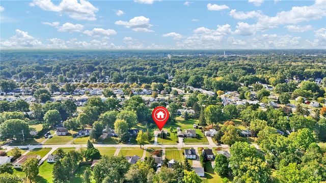 25255 Maple Ridge Road, North Olmsted, OH 44070