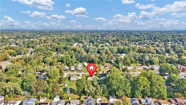 25255 Maple Ridge Road, North Olmsted, OH 44070