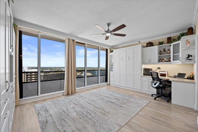 100 Lakeshore Drive 2156, North Palm Beach, FL 33408