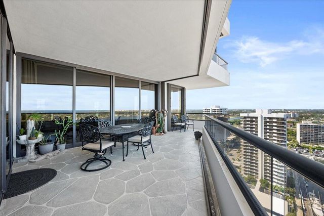 100 Lakeshore Drive 2156, North Palm Beach, FL 33408