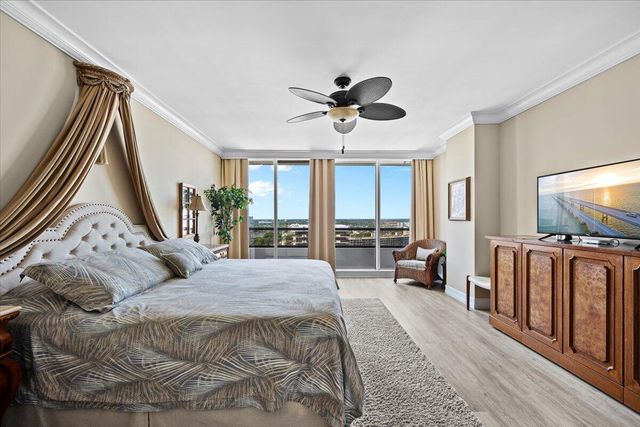 100 Lakeshore Drive 2156, North Palm Beach, FL 33408