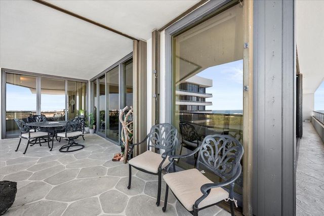 100 Lakeshore Drive 2156, North Palm Beach, FL 33408