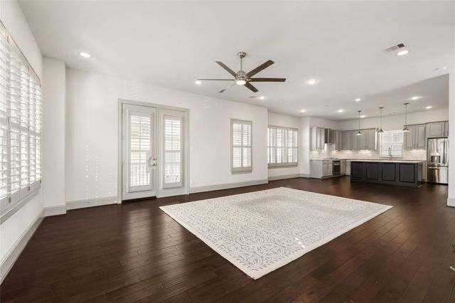 1615 Rosewood Street, Houston, TX 77004