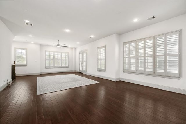 1615 Rosewood Street, Houston, TX 77004